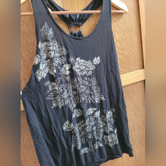 Floral tank draped style - Picture 2 of 3